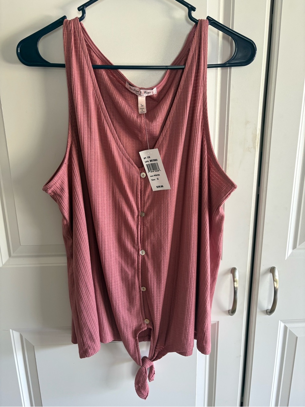NWT Sleeveless Button-Front Tie Hem Tank Top - Dusty Rose - Size 1X